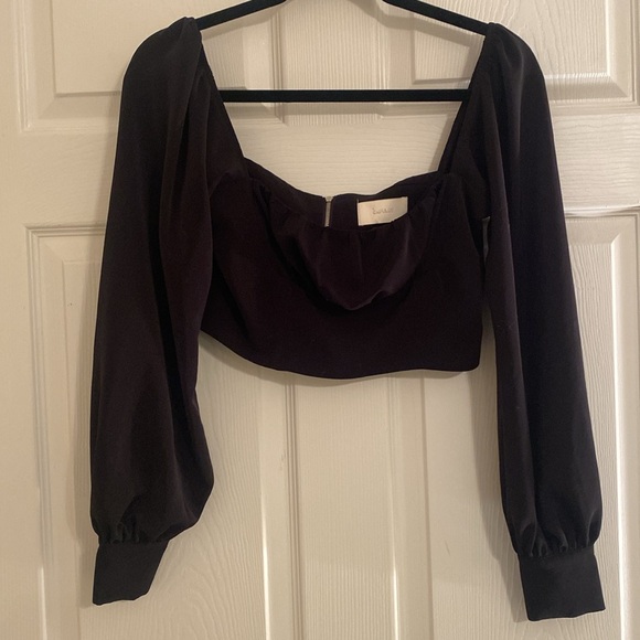 Capulet Florence Black Ruched Cropped Blouse - Picture 6 of 7